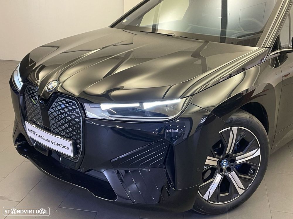 BMW iX xDrive 50 Pack Desportivo - 2