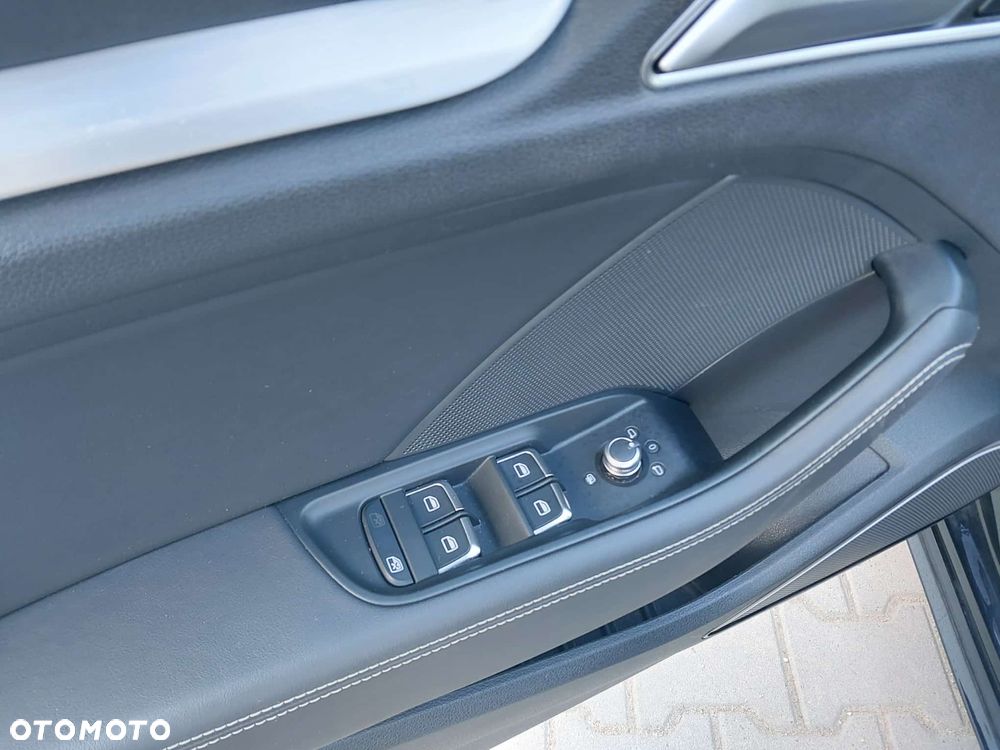 Audi S3 Sportback - 11