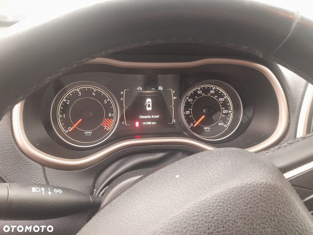 Jeep Cherokee - 5