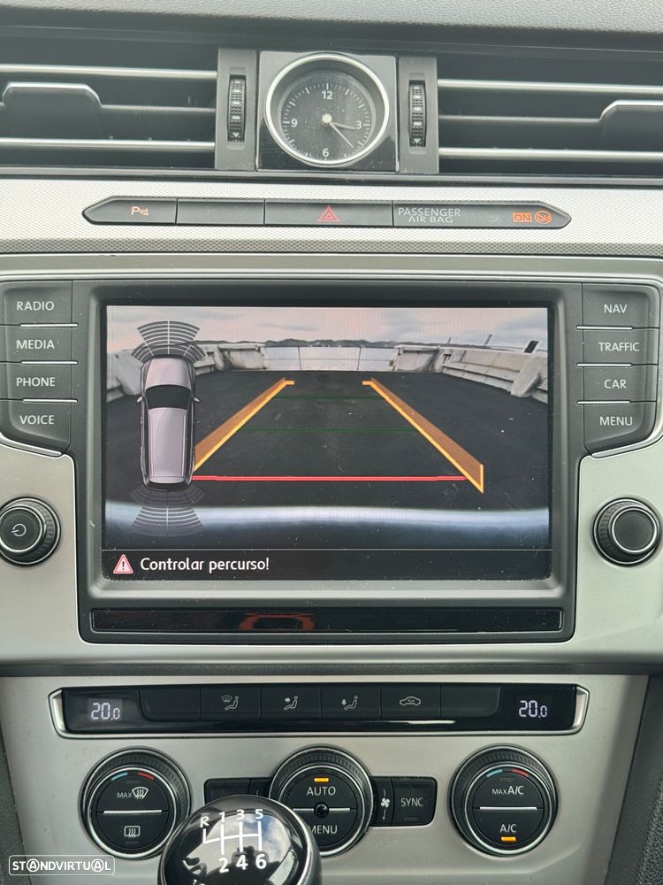 VW Passat Variant 1.6 TDI BlueMotion - 52