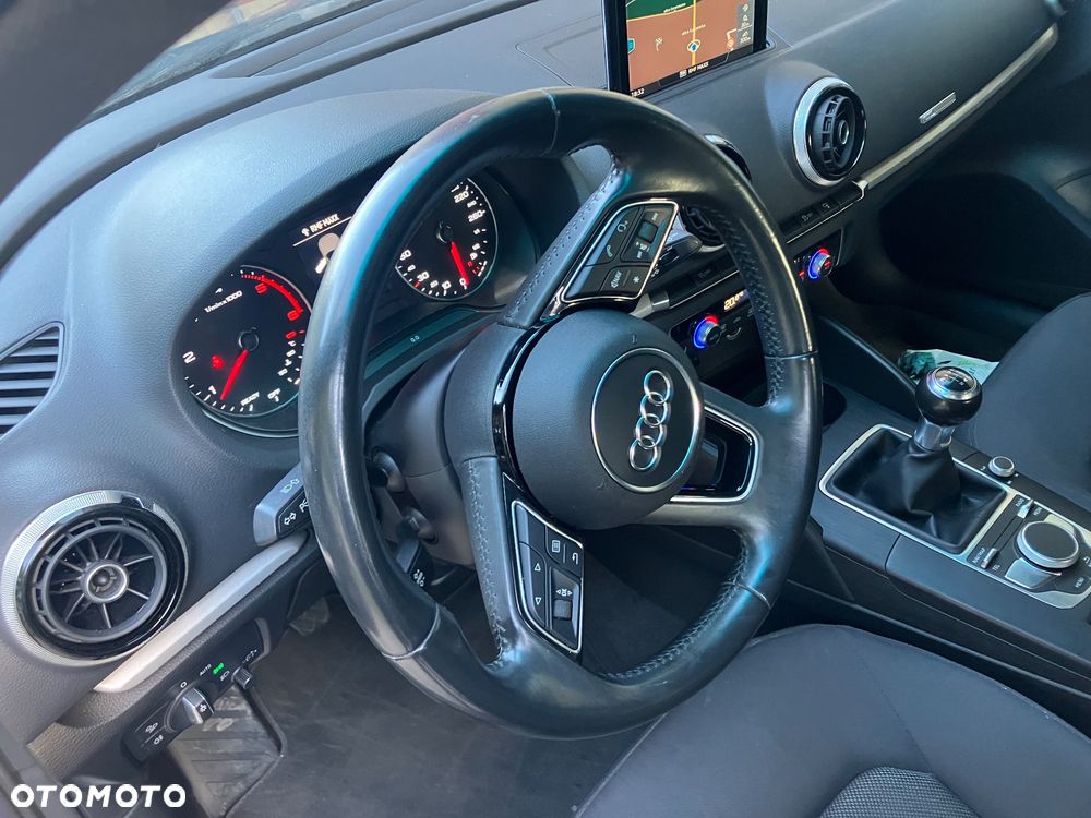 Audi A3 Sportback 2.0 TDI - 9