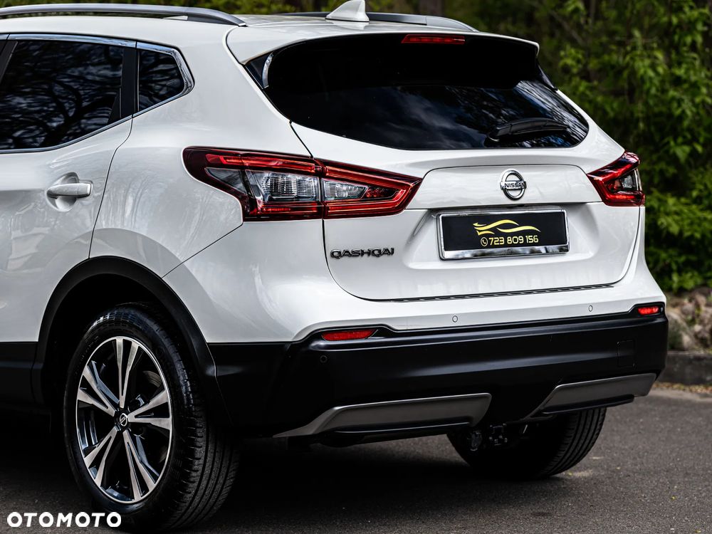 Nissan Qashqai 1.6 DIG-T N-Connecta - 22