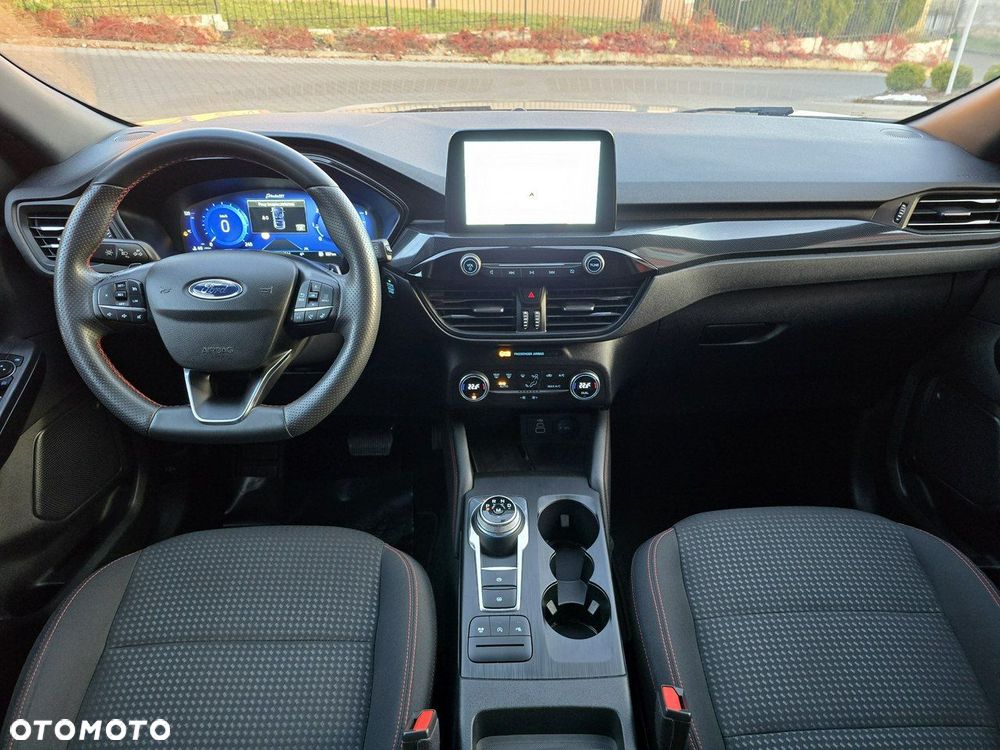 Ford Kuga 2.0 EcoBlue 4x4 ST-LINE - 24