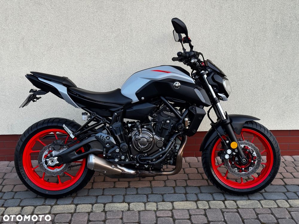 Yamaha MT - 2