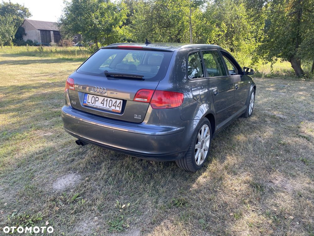 Audi A3 Sportback - 3
