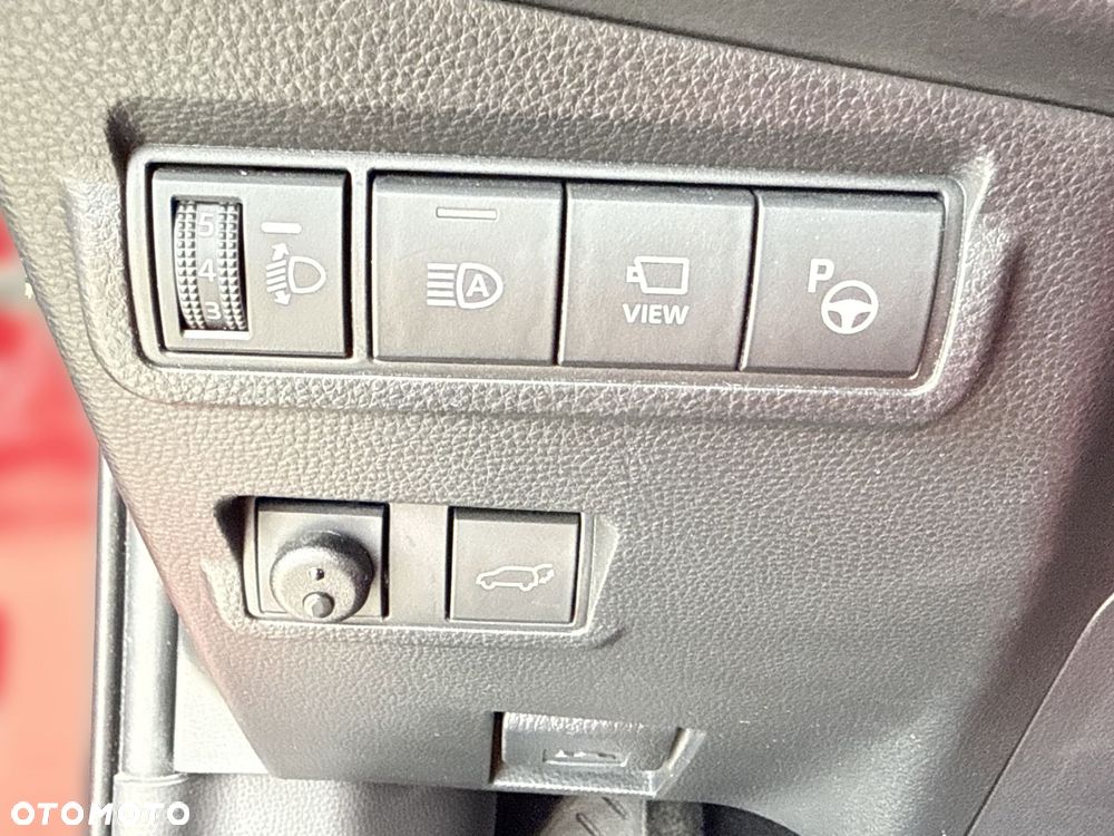 Toyota Corolla Cross 2.0 Hybrid Premiere Edition AWD - 18