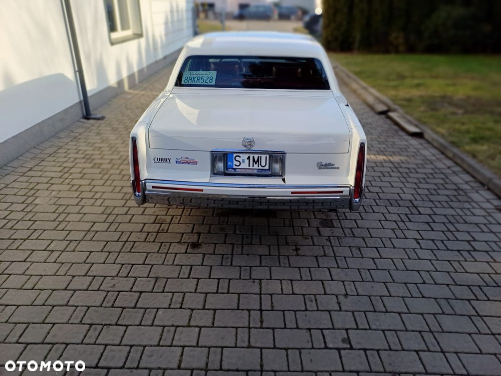 Cadillac Deville 4.9 STD - 18
