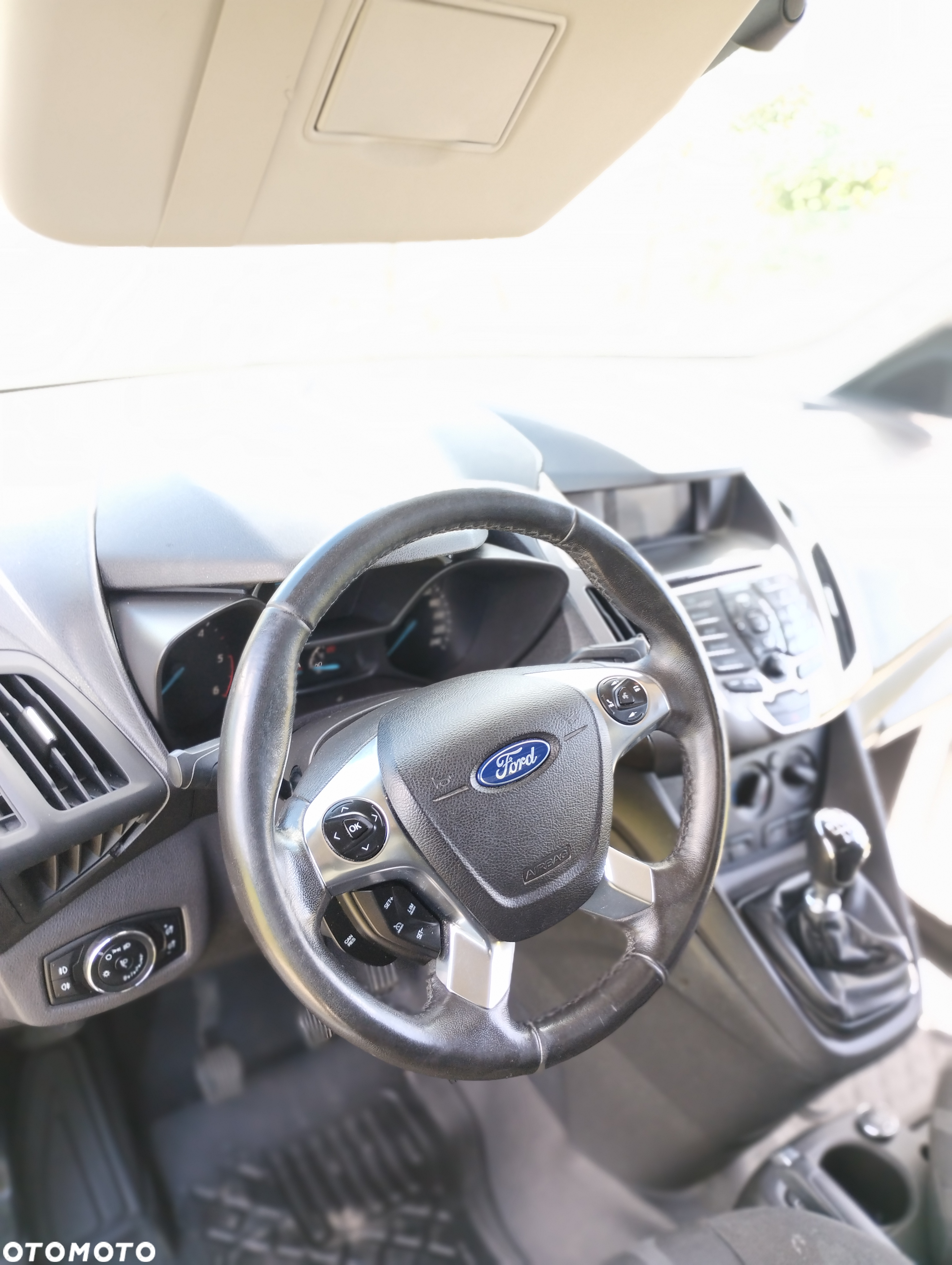 Ford transit connect - 7
