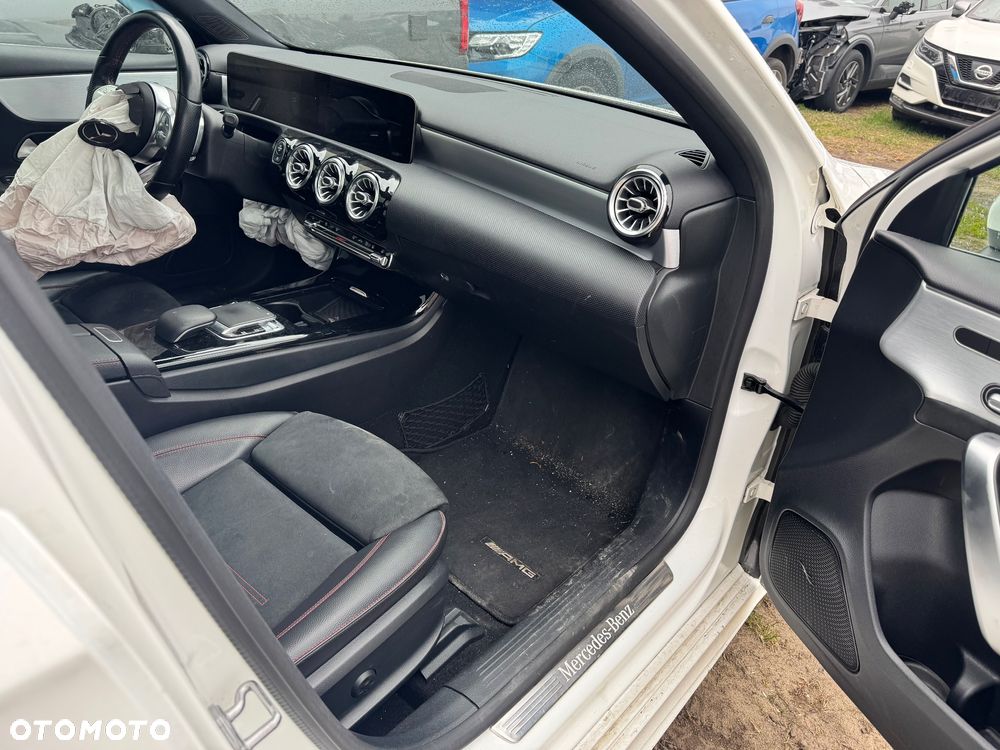 Mercedes-Benz Klasa A 250 Sport 7G-DCT - 27