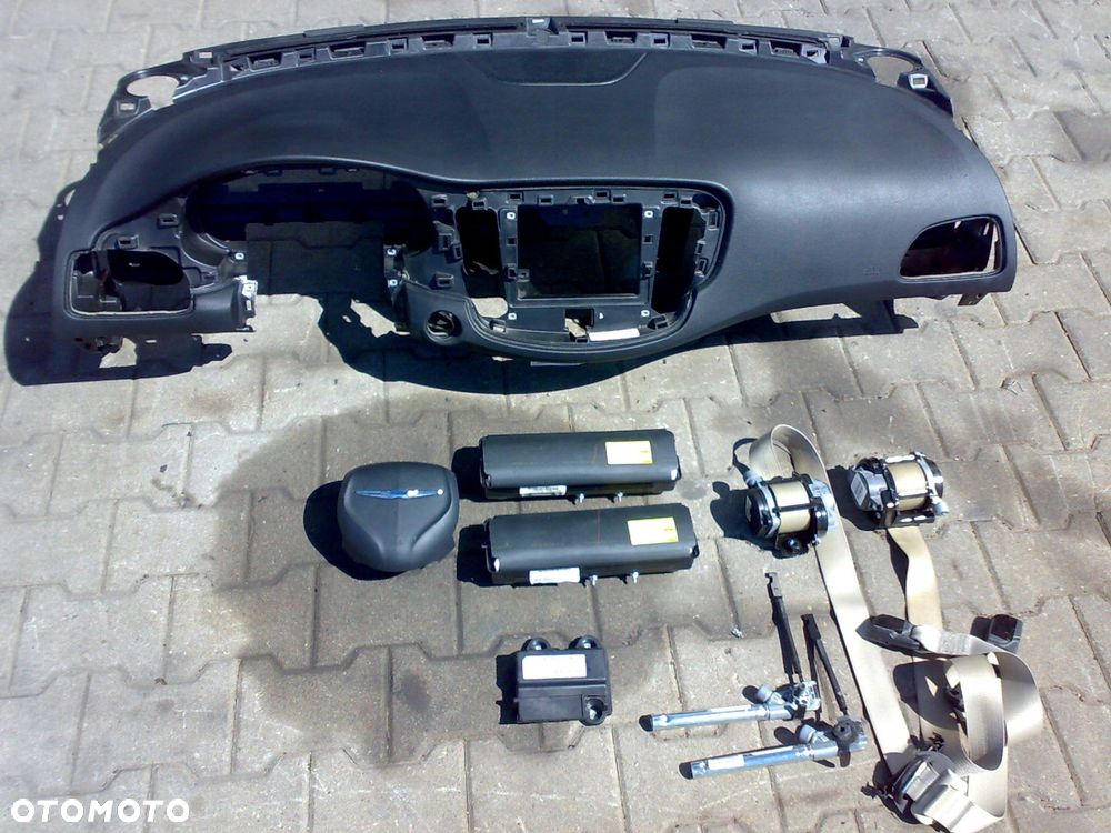 chrysler 200 200c 200s 2015 - konsola deska kokpit orginał - 2