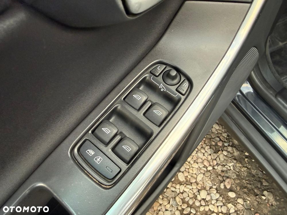 Volvo XC 60 DRIVe Momentum - 15