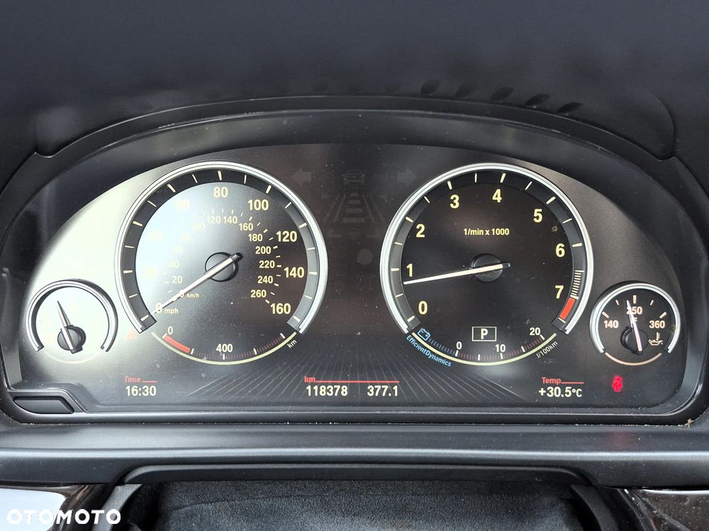 BMW Seria 5 535i xDrive Sport-Aut - 19