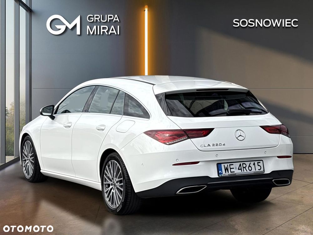Mercedes-Benz CLA 220 d 8G-DCT - 3
