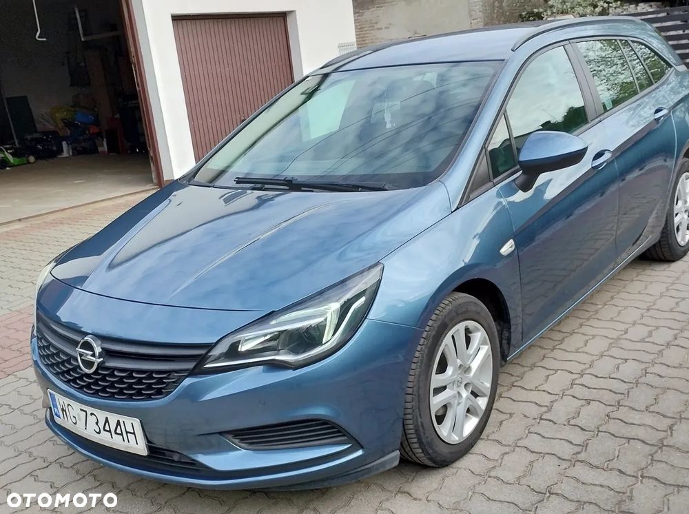 Opel Astra 1.6 CDTI Sport - 1