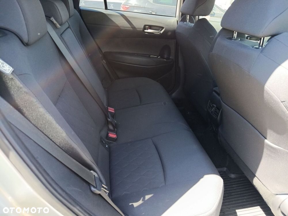 Toyota Corolla Cross - 10