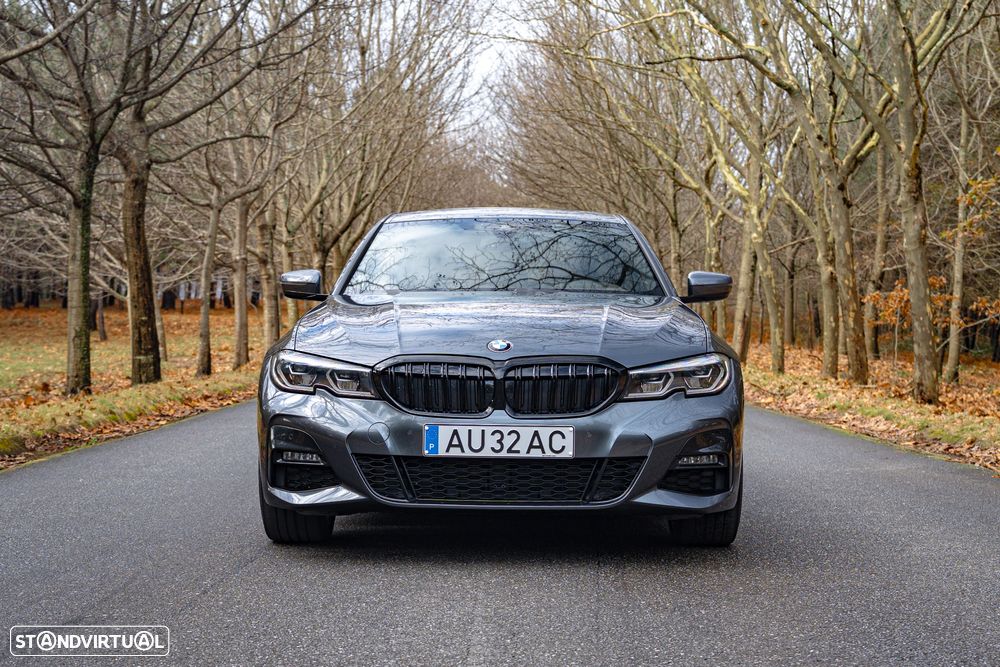 BMW 330 e Aut. M Sport - 2