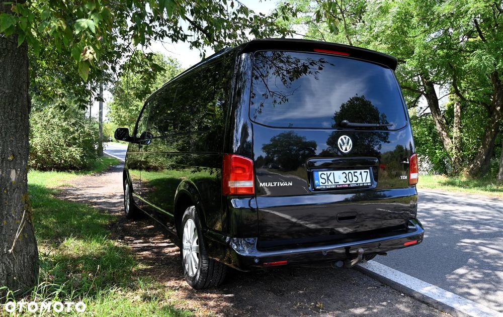 Volkswagen Multivan - 9