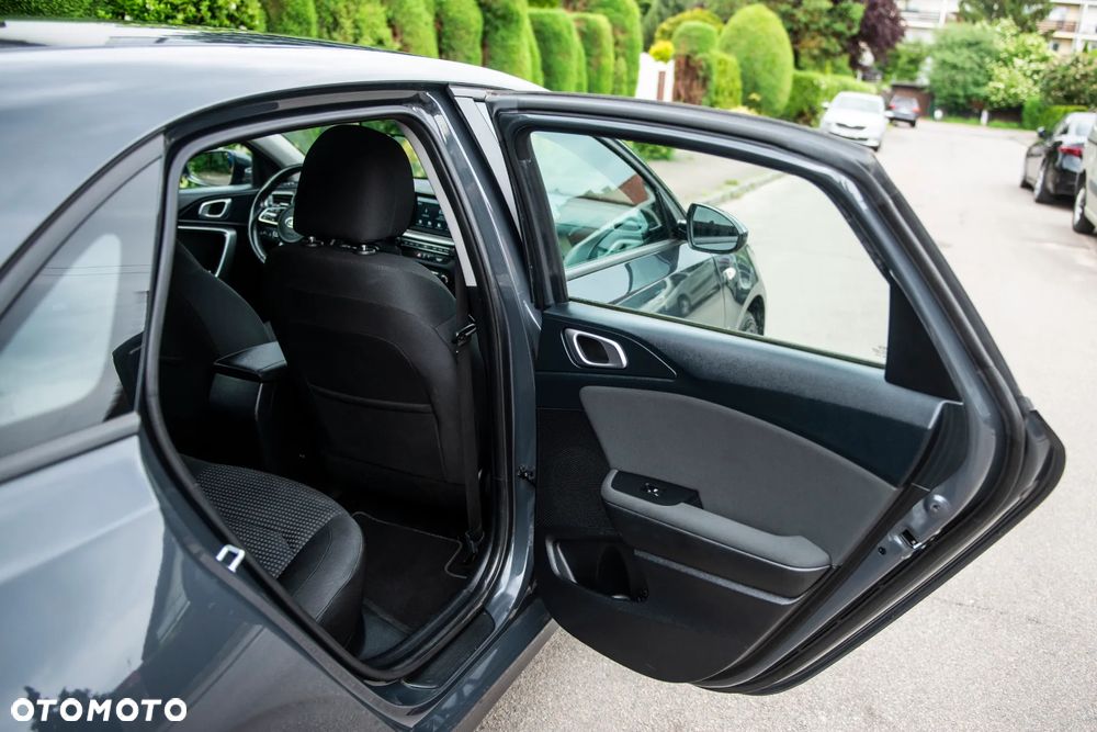 Kia Ceed 1.4 Business Line - 35