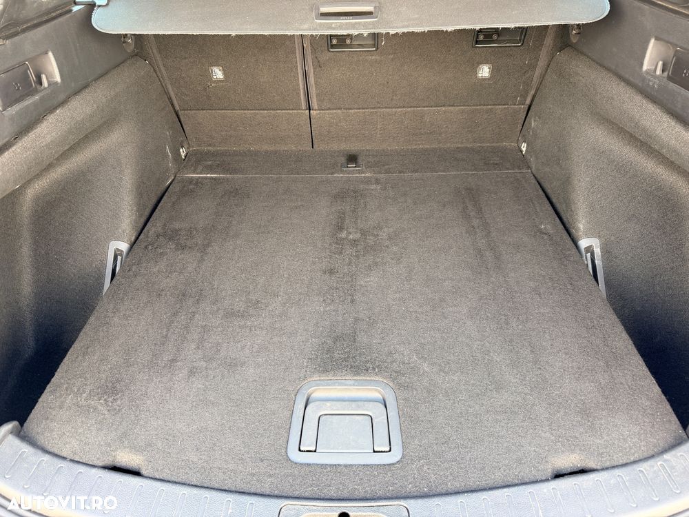 Toyota Corolla 1.8 Business Edition - 16