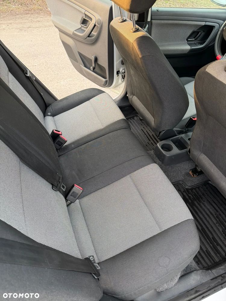 Skoda Fabia 1.6 TDI DPF Active Plus - 6