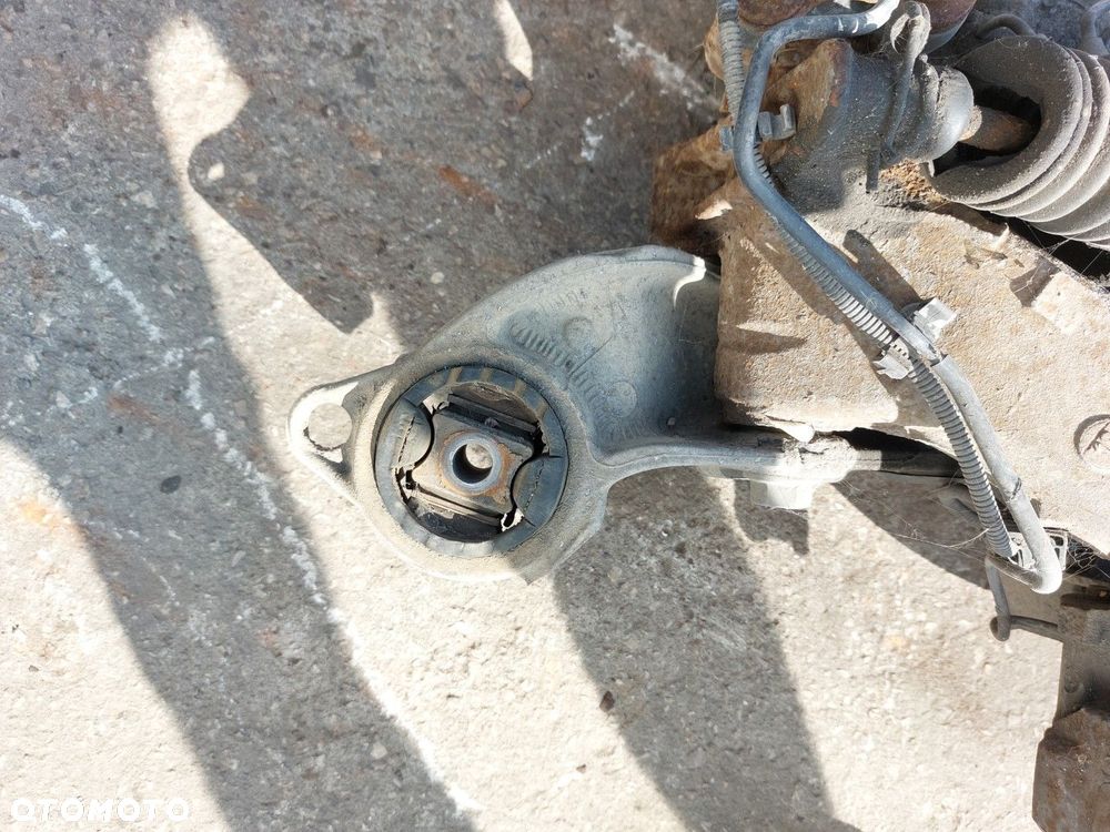 Wózek tylny BELKA TYŁ TYLNA SANKI CITROEN C5 I 2004-2008 LIFT Kombi - 4