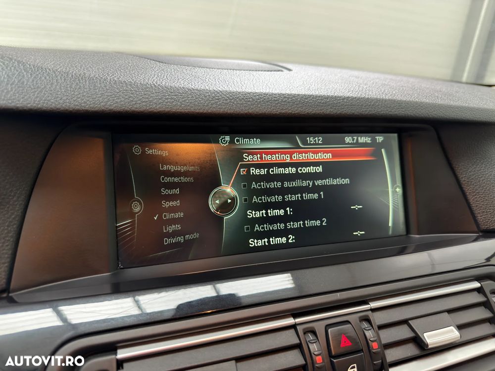 BMW Seria 5 520d Aut. - 29