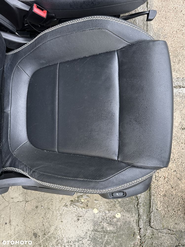 Smart 453 Brabus twingo 3  fotel grzany skórzany  biała nić  oparcie iso fix air bag grzany kanapa tył - 10