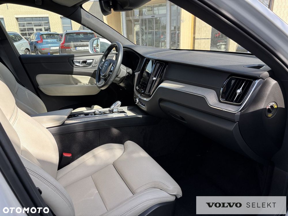 Volvo XC 60 - 8