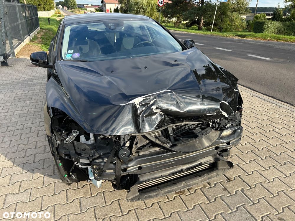 Volvo V40 - 18