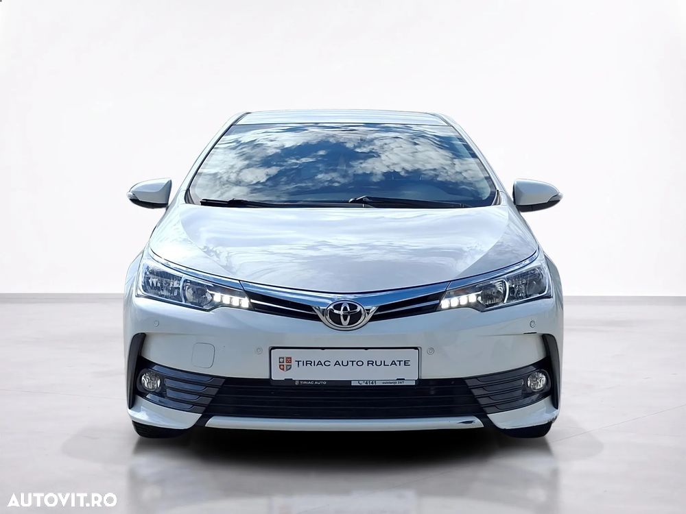Toyota Corolla - 10