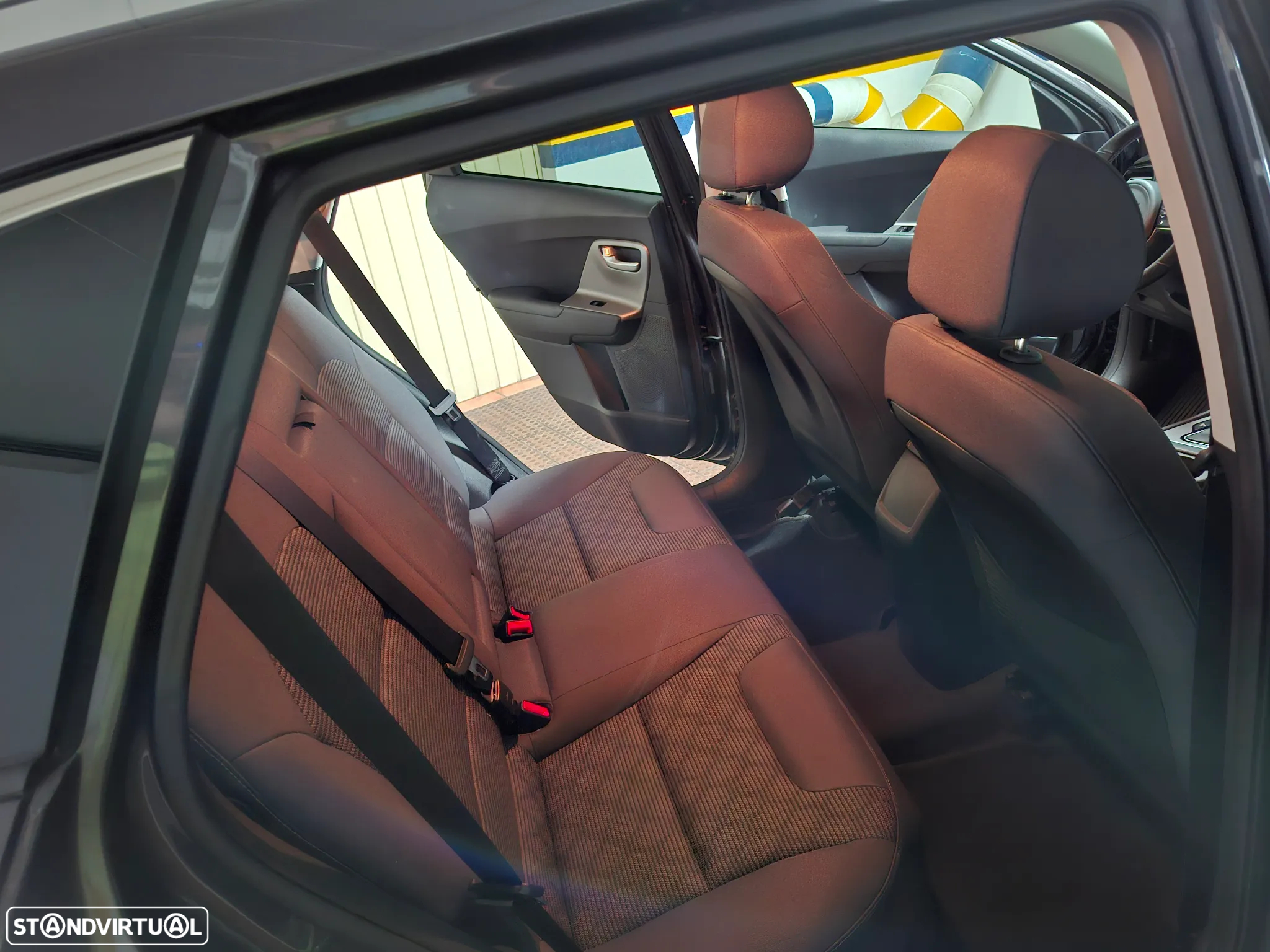 Kia Niro - 13