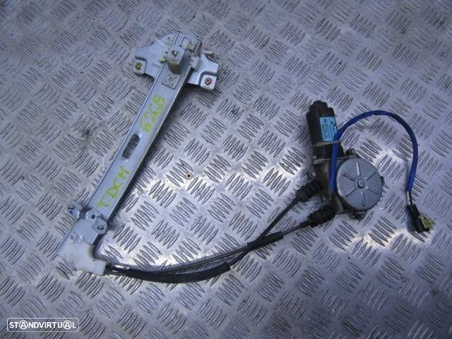 ELEVADOR TRASEIRO DIREITO KIA SHUMA 1.5 G - 1