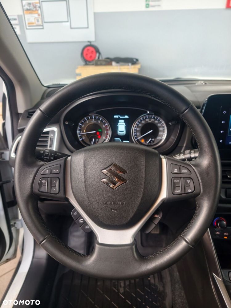 Suzuki S-Cross - 12