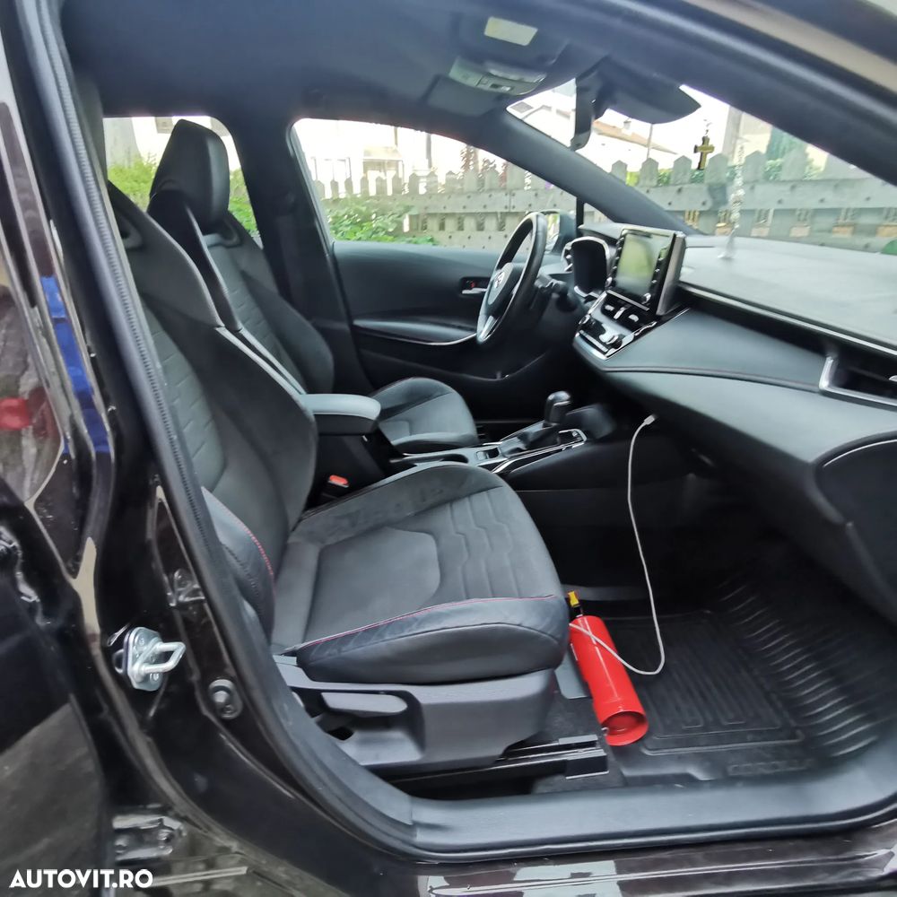 Toyota Corolla - 11