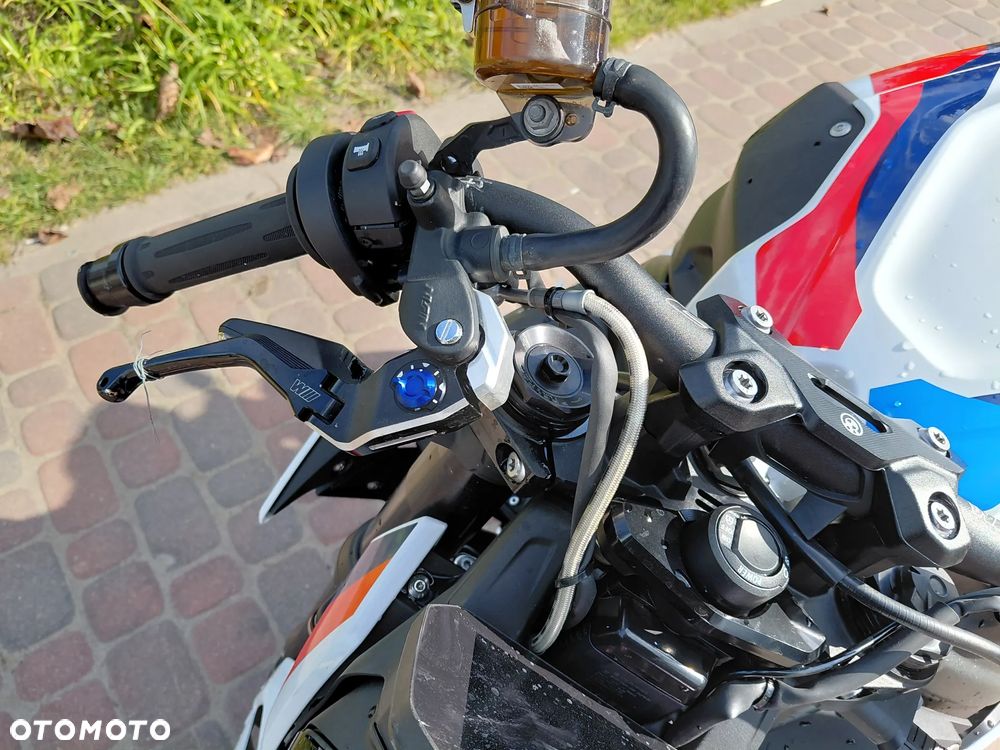 BMW R - 22