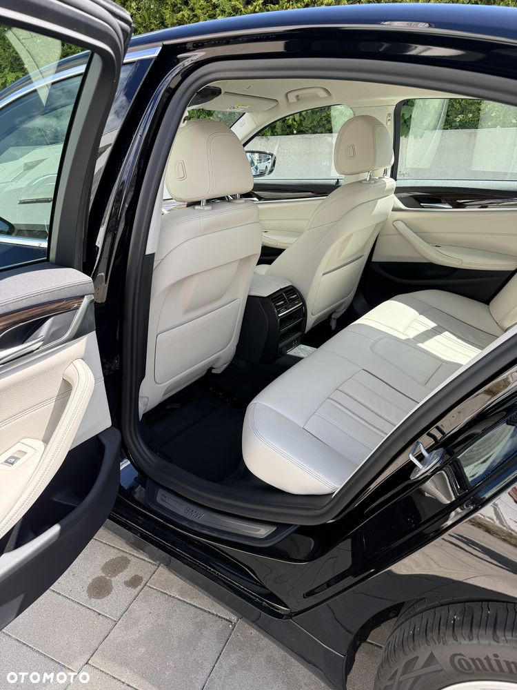 BMW Seria 5 520d xDrive Luxury Line - 8
