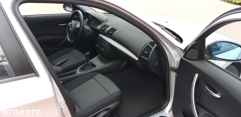 BMW Seria 1 - 19