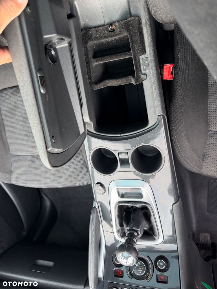 Peugeot 3008 HDi 115 Allure - 22