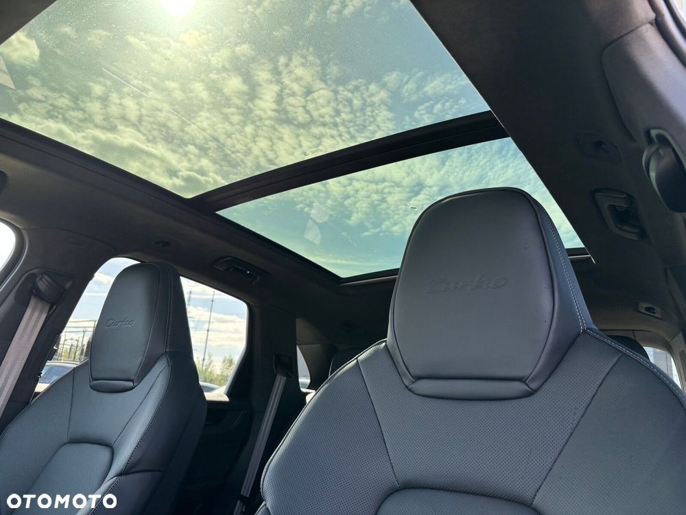 Porsche Cayenne - 29