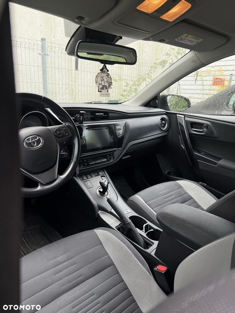 Toyota Auris 2018 photo 5