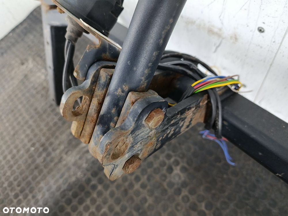 HAK HOLOWNICZY AUDI A4 B5 00-0304 KOMBI - 4