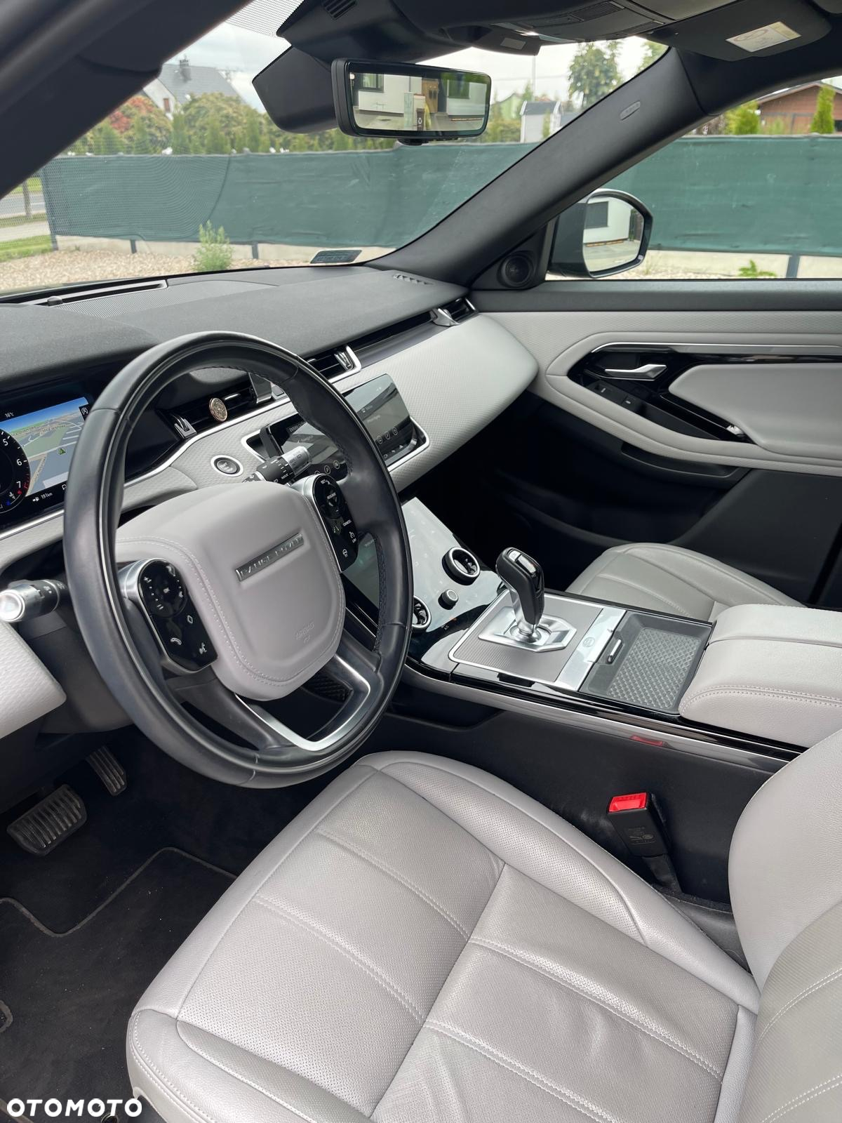 Land Rover Range Rover Evoque - 24
