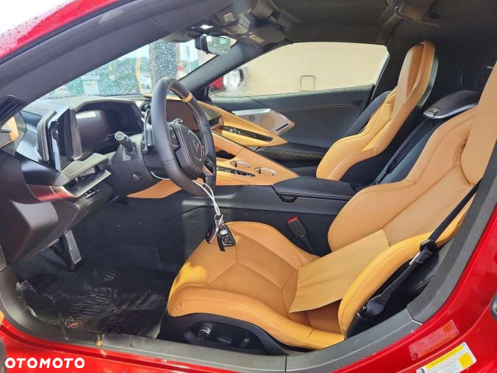 Chevrolet Corvette - 8