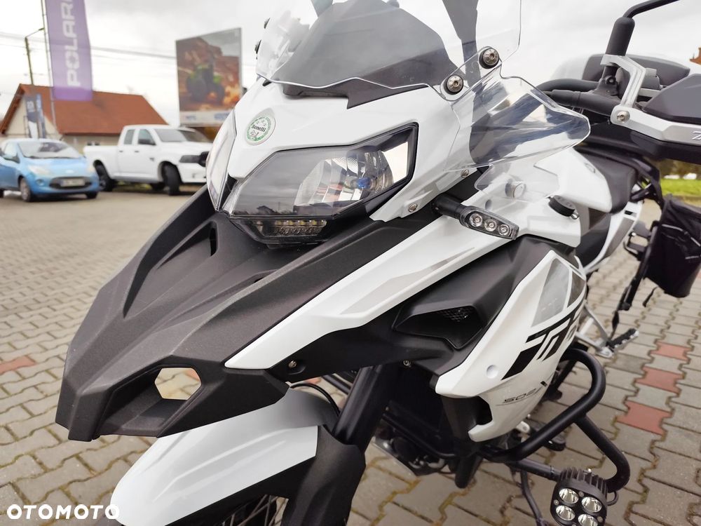 Benelli TRK 502X - 11