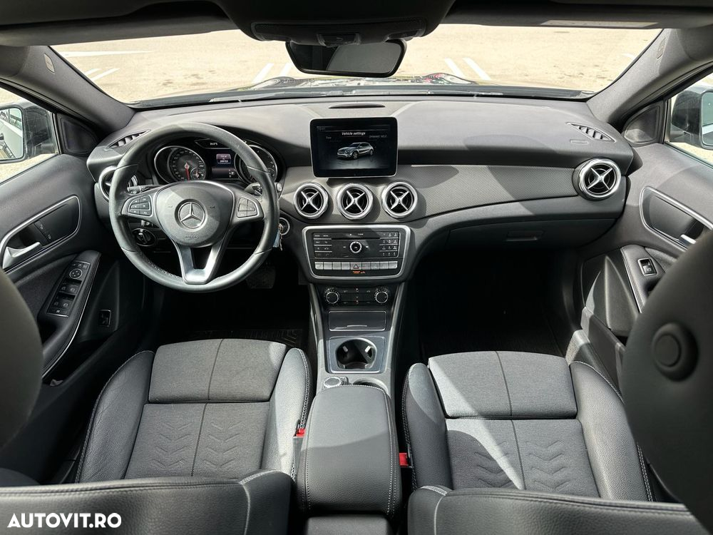 Mercedes-Benz GLA 220 d 4Matic 7G-DCT - 7