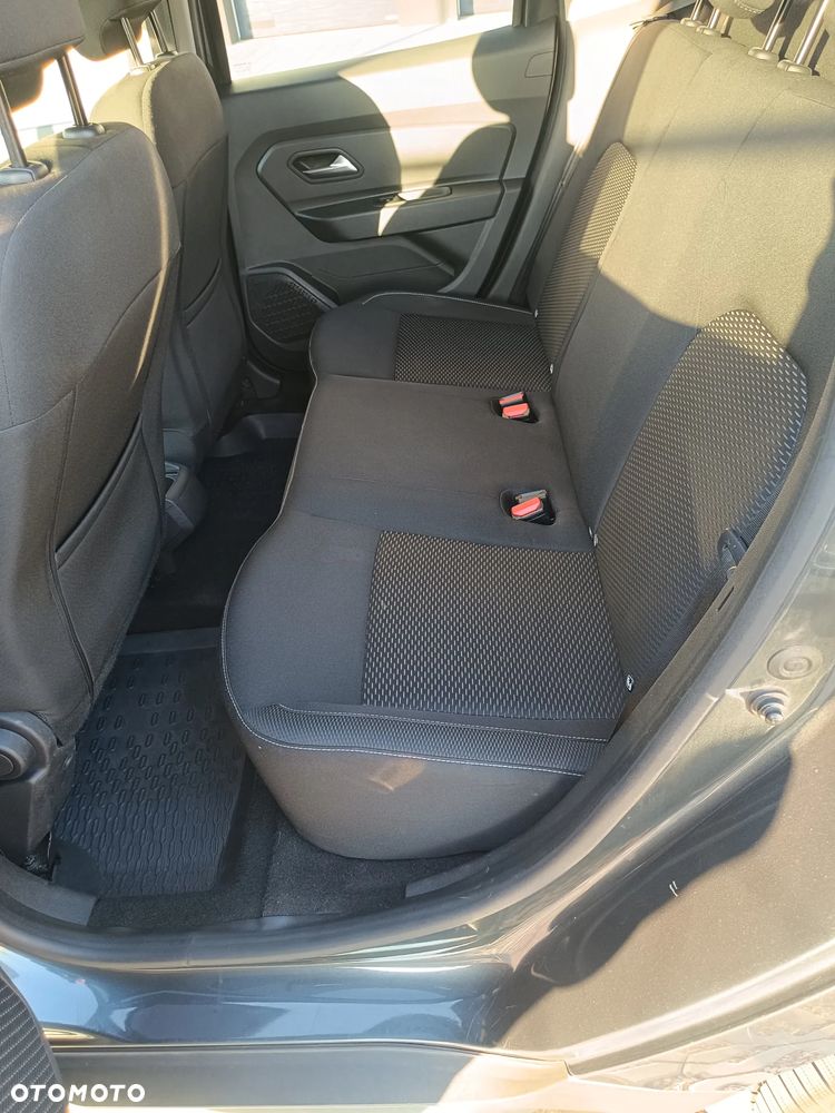 Dacia Duster 1.6 SCe Laureate S&S - 7