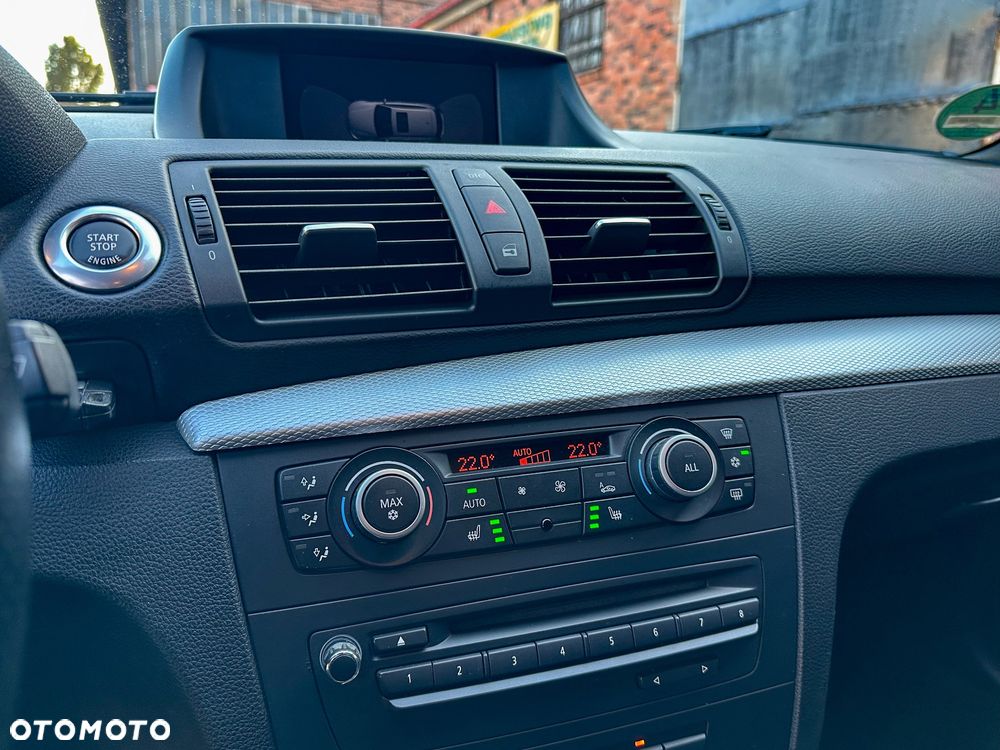 BMW Seria 1 118d Sport Line - 27