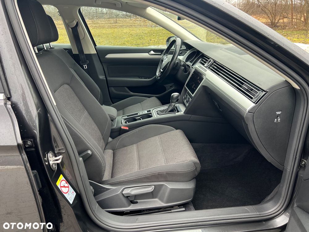 Volkswagen Passat 2.0 TDI (BlueMotion Technology) DSG Highline - 18