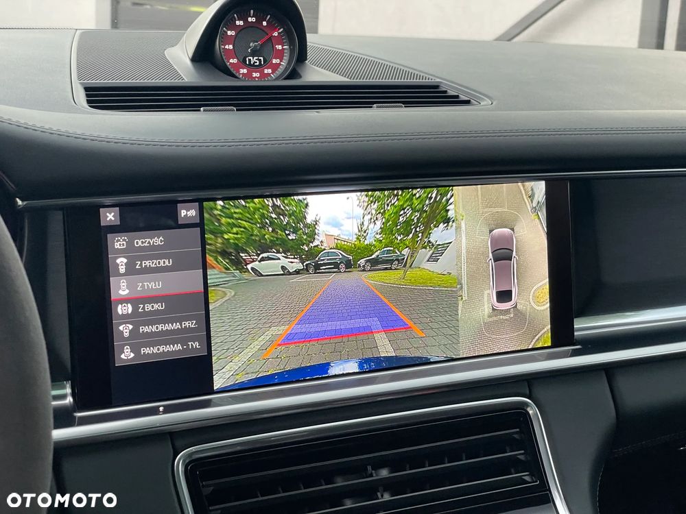 Porsche Panamera GTS - 26