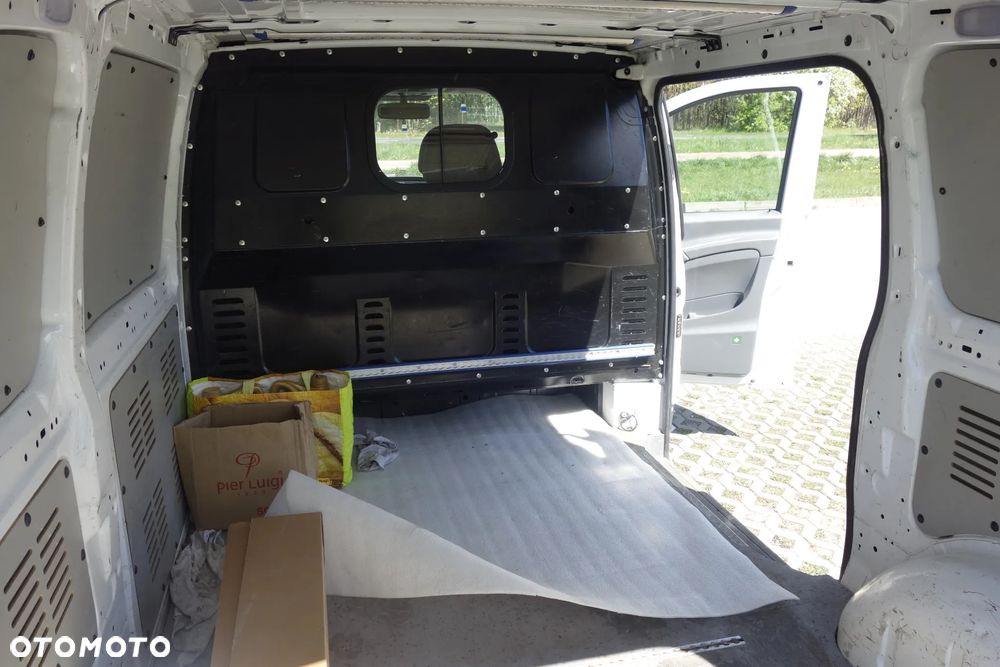 Mercedes-Benz VITO - 7